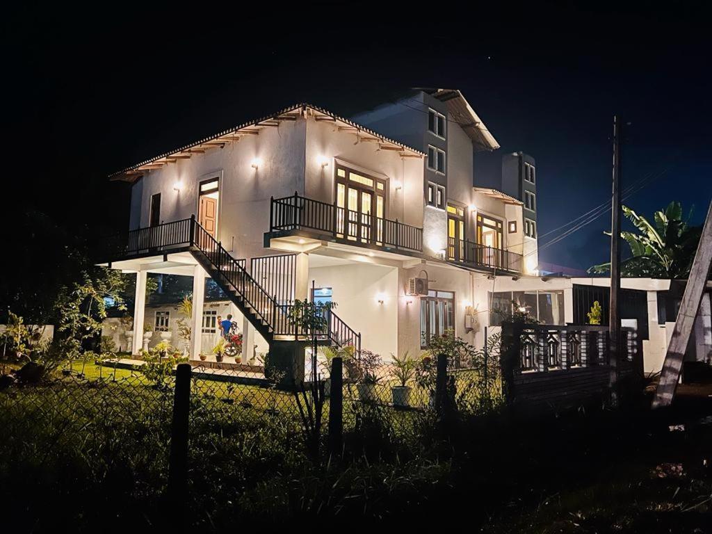 Theon Resort Анурадхапура Экстерьер фото